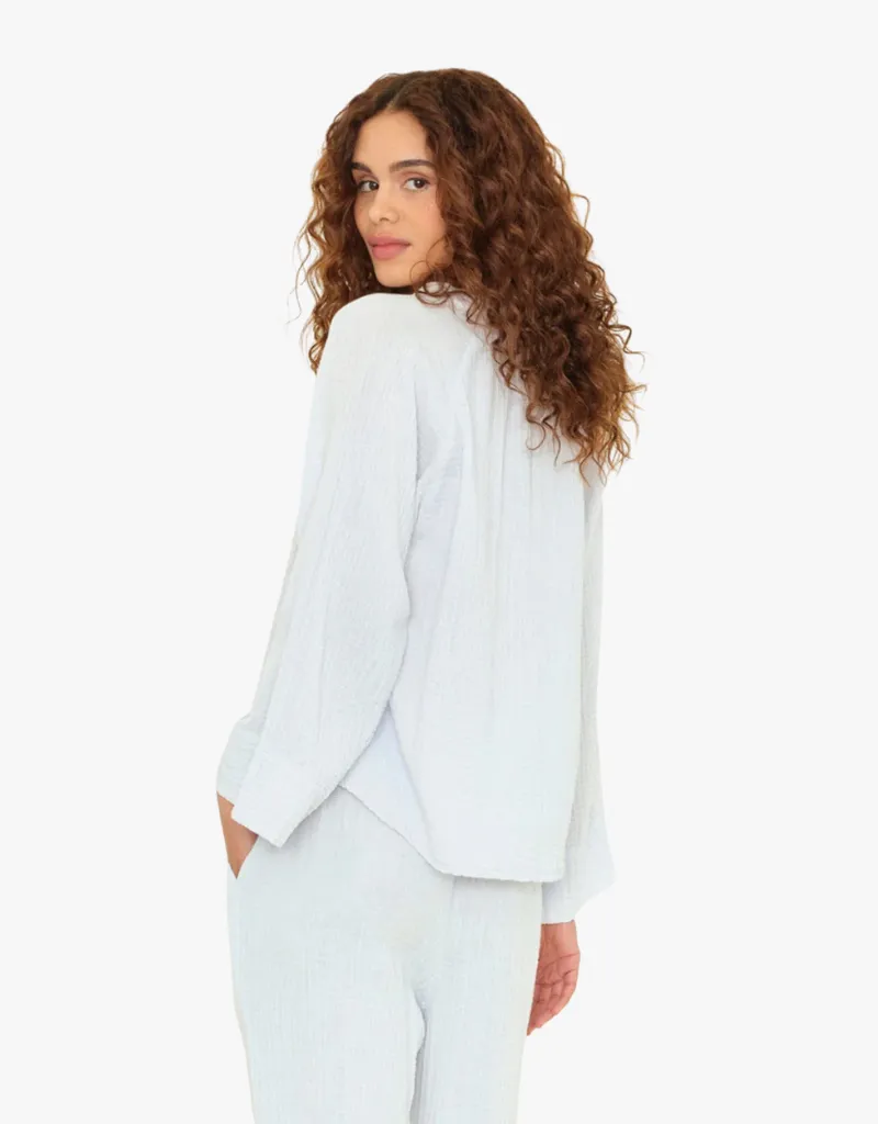 Xirena Carli Top in Pale Sky