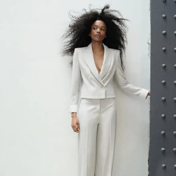 ZARA DOUBLE BREASTED CROPPED BLAZER