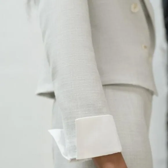 ZARA DOUBLE BREASTED CROPPED BLAZER
